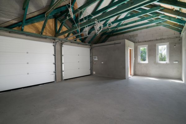 Cost of Garage Floor Concrete Repair in Maryville